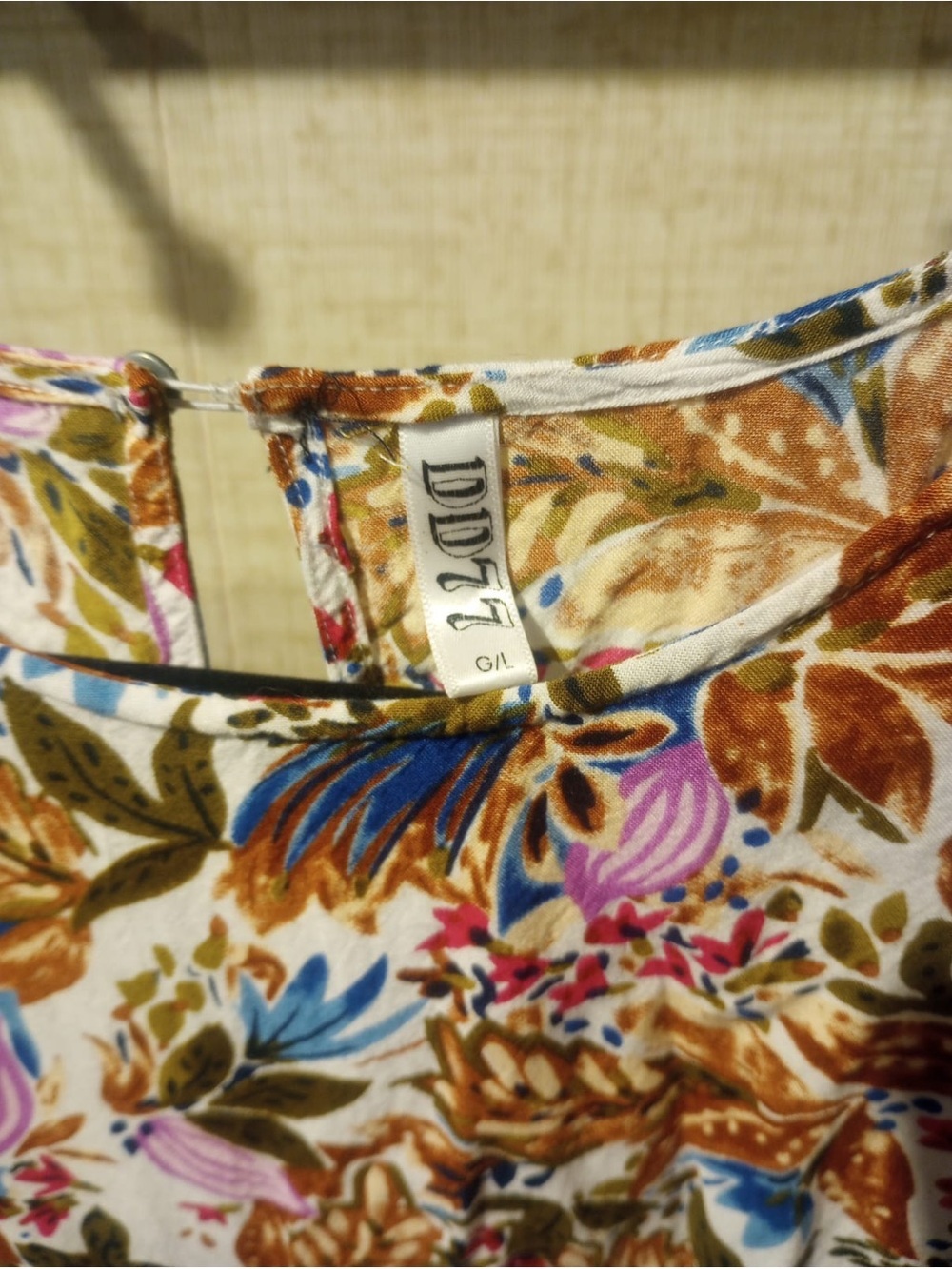 Women's Floral Short-Sleeve Mini Dress in Multi-Color - Picture 4 of 11